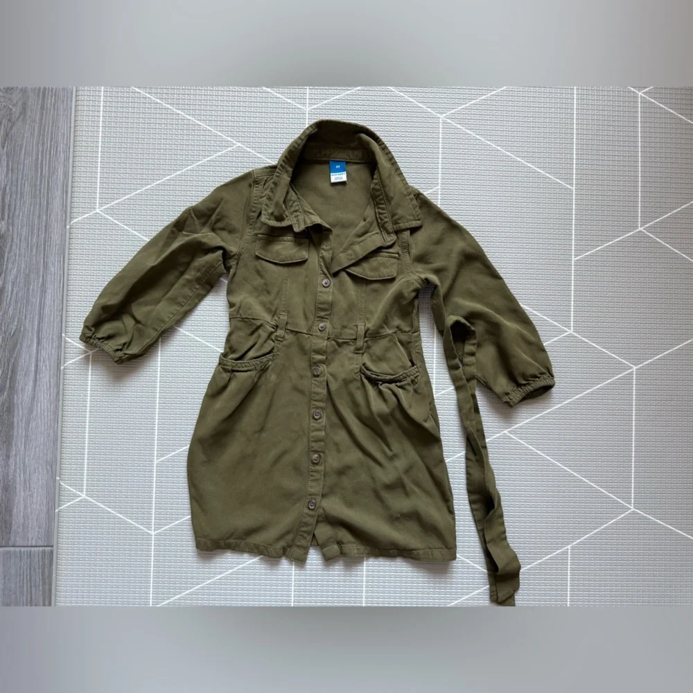 Old Navy|Baby girl/toddler Olive Green Utility button down Dress with Belt•••3T
